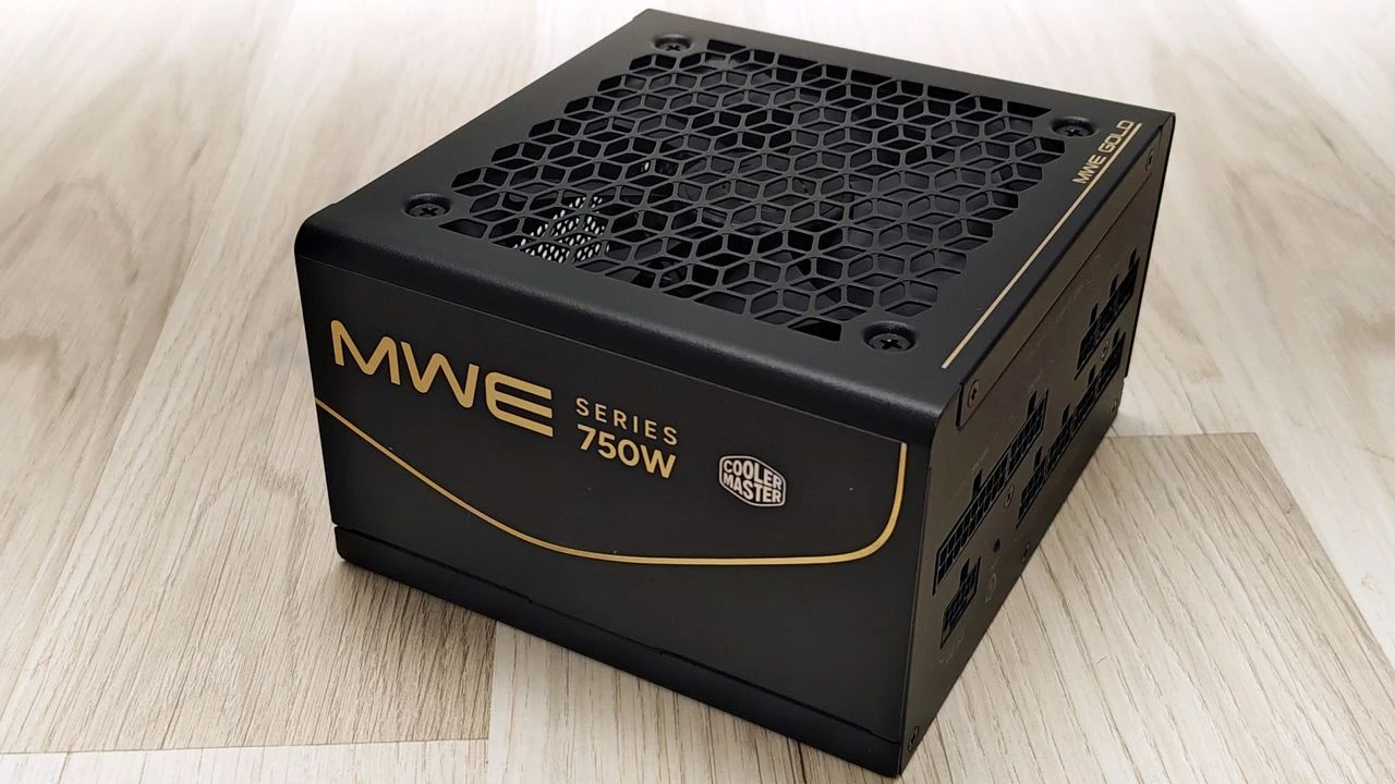 بررسی تخصصی منبع تغذیه Cooler Master MWE Gold 750 V4: بازده طلایی و قیمت رقابتی