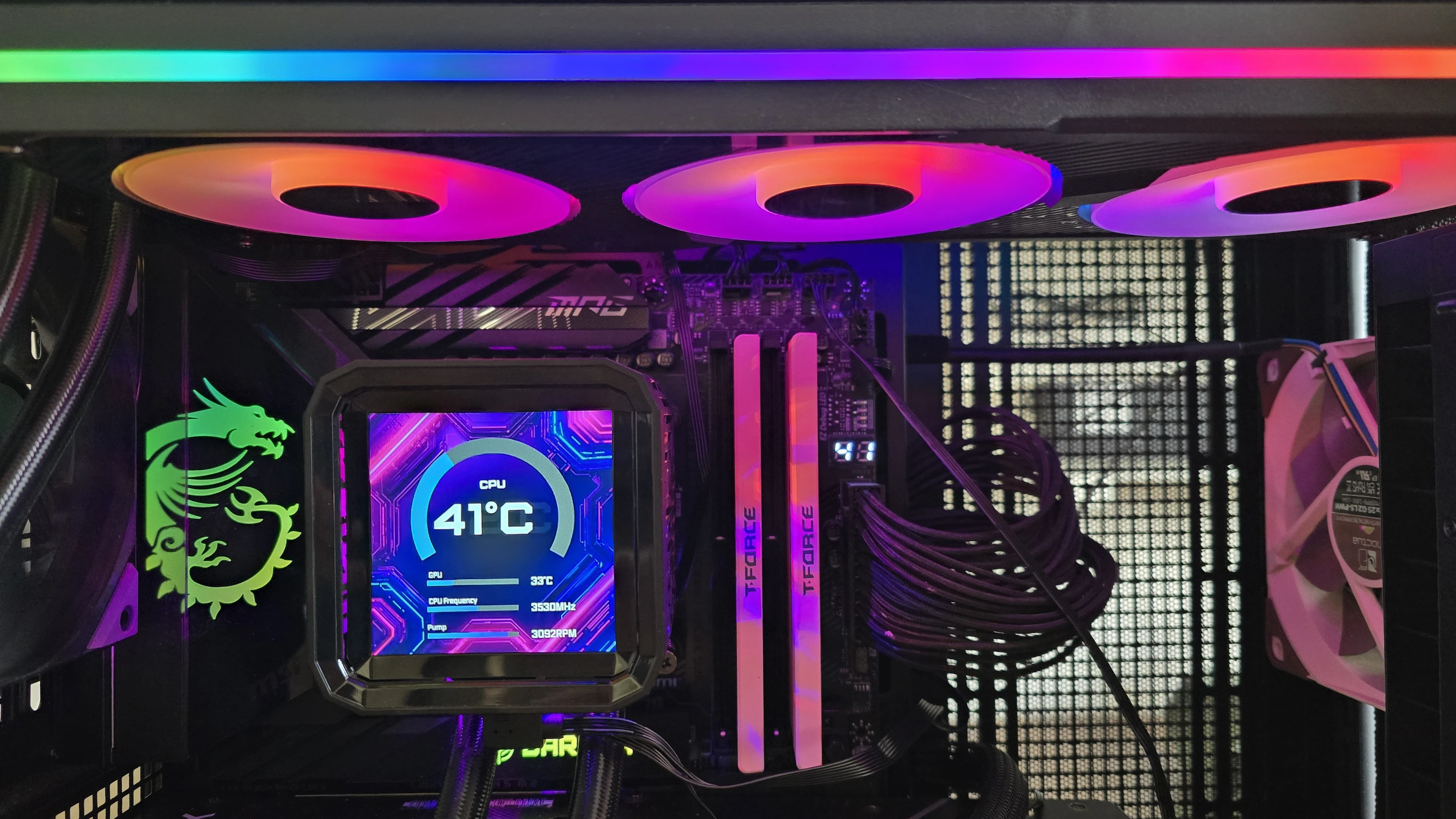 معرفی و بررسی تخصصی خنککنندههای مایع ASRock Phantom Gaming و Steel Legend 360 LCD: ظهور قدرتمند یک नवآور