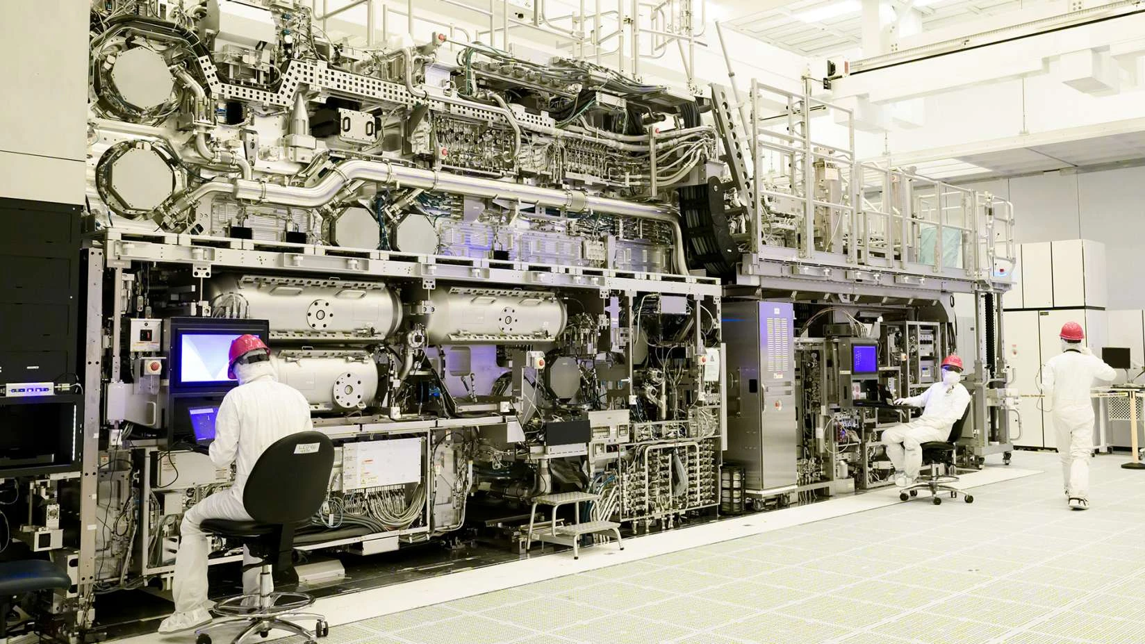 شاهکار مهندسی ASML؛ دستگاه لیتوگرافی EUV با گشودگی 0.55
