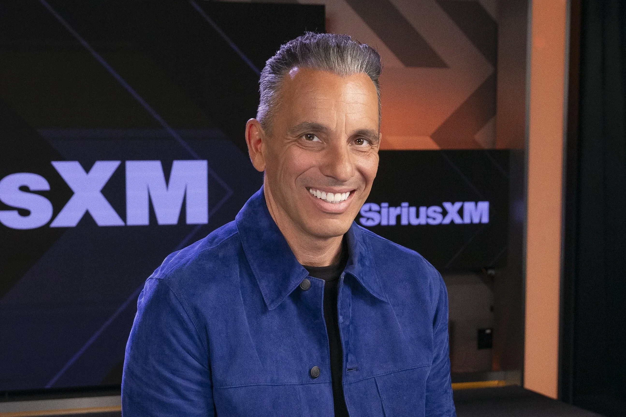 سباستین مانیسکالکو «We Got Company» را در SiriusXM از 20 اوت آغاز میکند