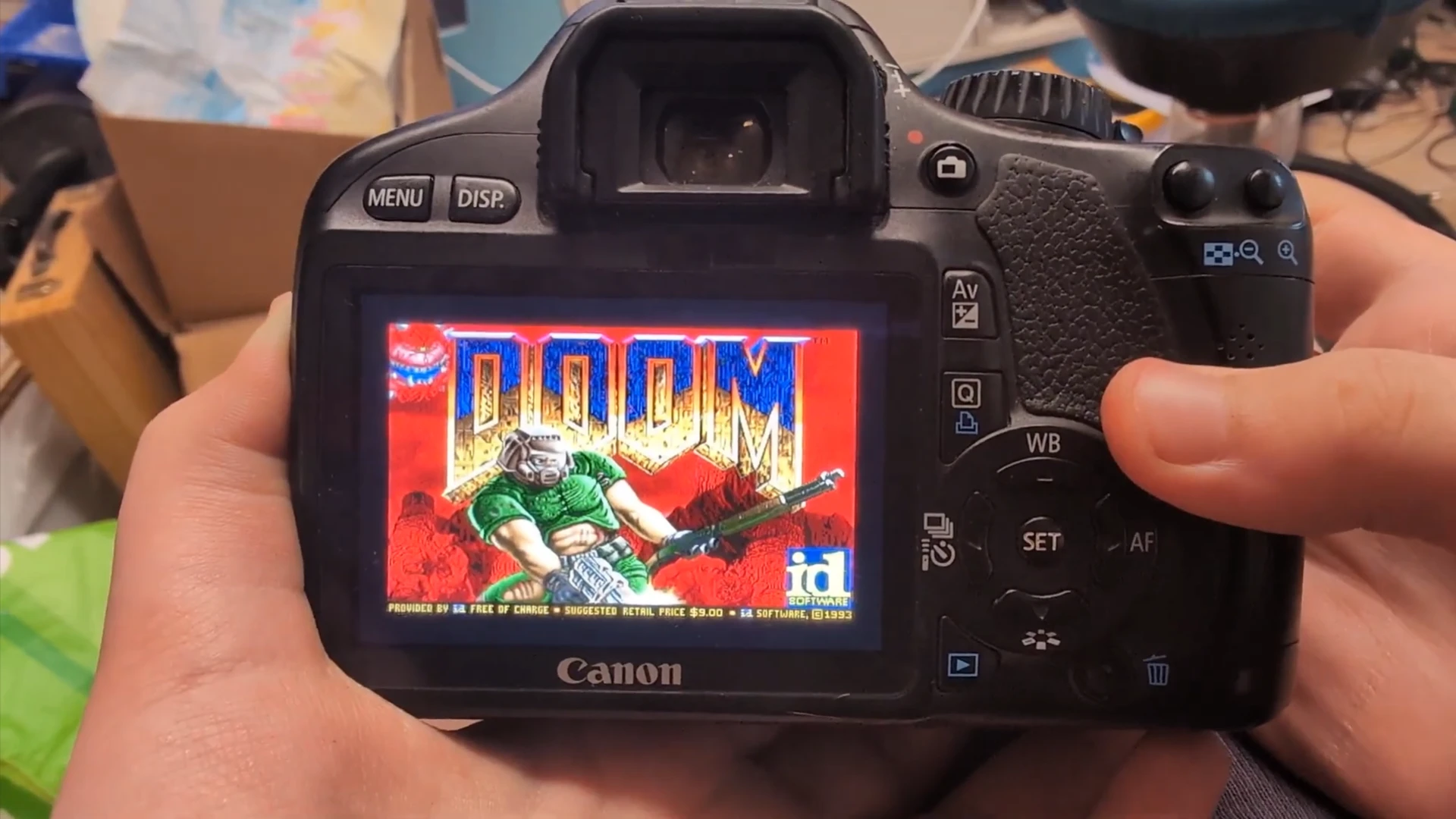 Doom روی Canon EOS 550D: پورت بازی با فریمور Magic Lantern توسط توسعهدهنده GitHub