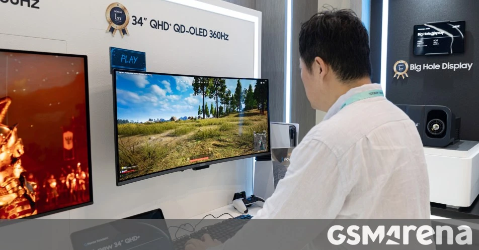 سامسونگ پنل OLED ۳۰۰ هرتز ۱۶ اینچی رونمایی کرد؛ قمار جدید گیمینگ در IMID ۲۰۲۶