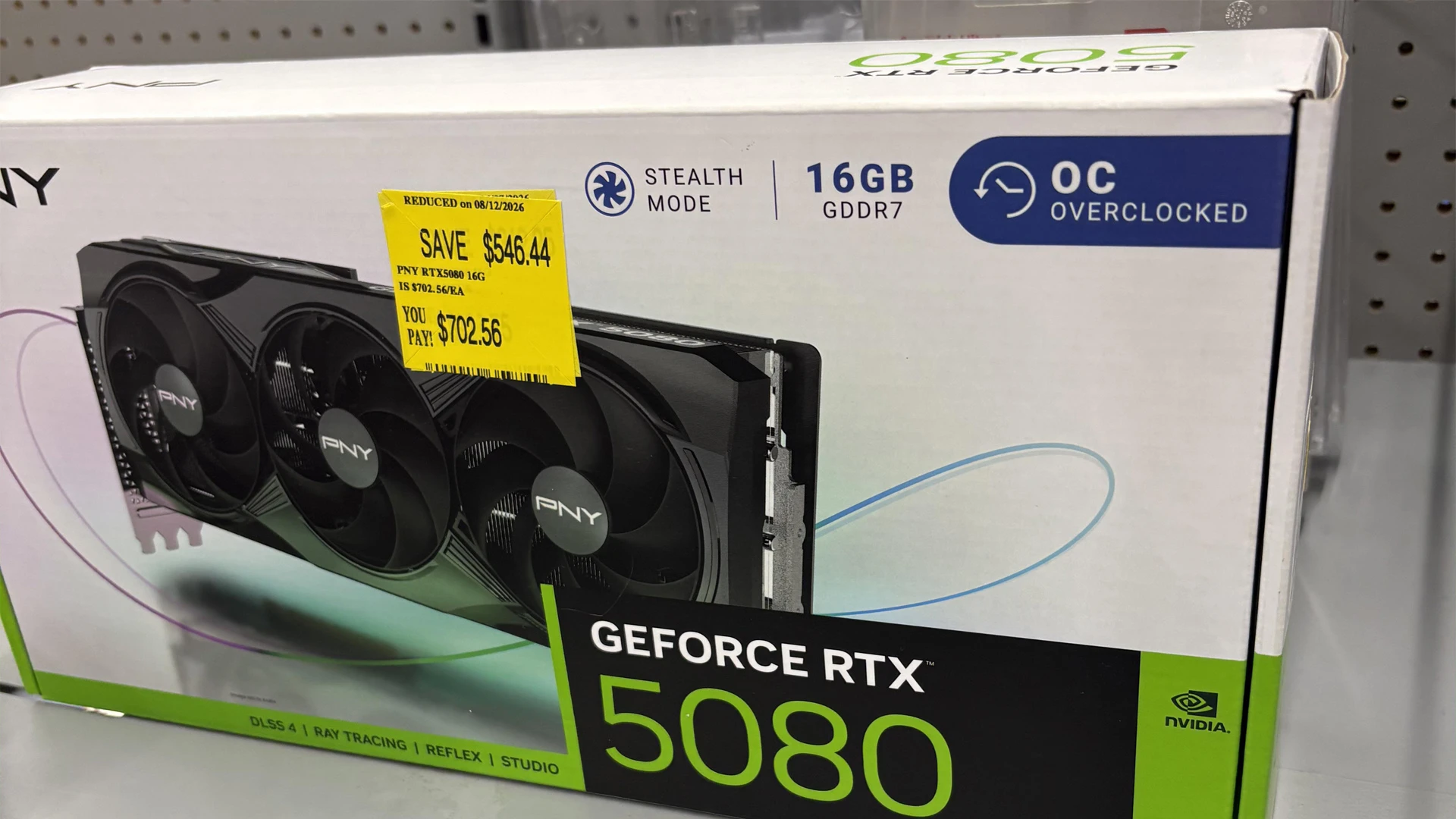 RTX 5080 والمارت: کارت PNY با 702.56 دلار؛ صرفه‌جویی نزدیک به 800 دلار