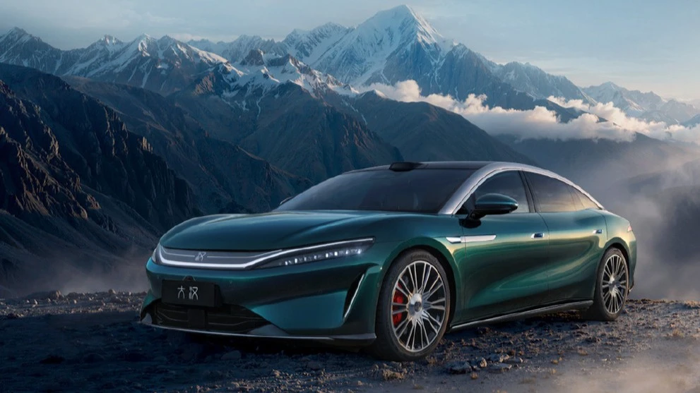 BYD دا هان؛ سدان پرچمدار جهانی با شارژ فلاش
