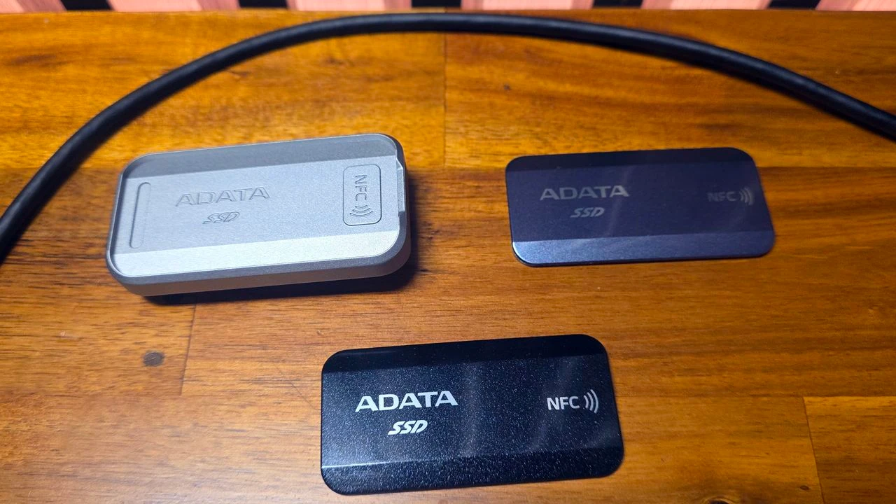 Adata Urban Tapsafe 2TB — SSD جمعوجور با بازکردن NFC و اشتراکگذاری تا 9 کاربر