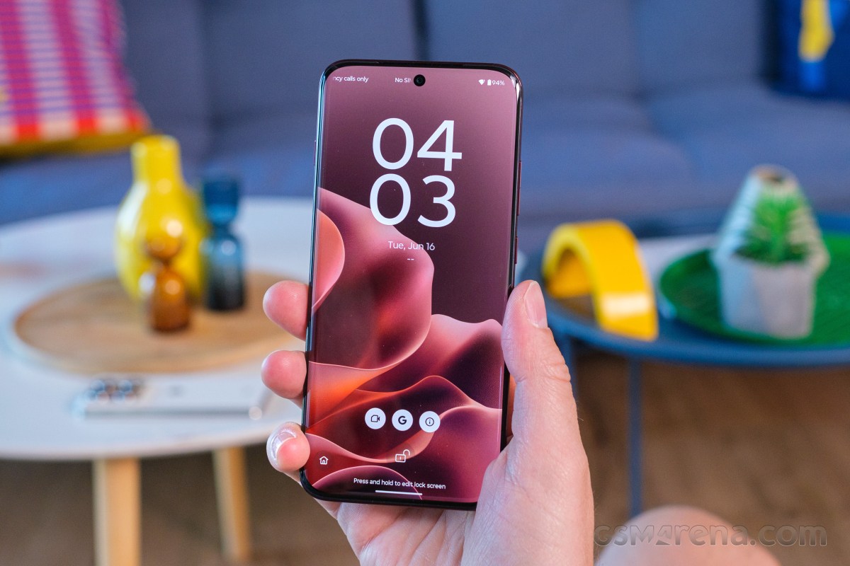 جعبه‌گشایی موتورولا Edge 70 Pro
