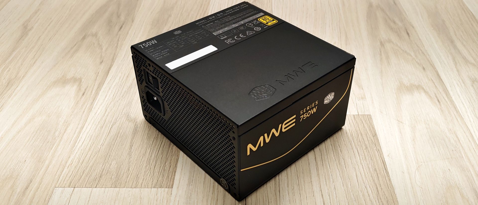 جعبه منبع تغذیه Cooler Master MWE Gold 750 V4