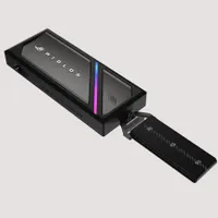نمای نزدیک از محفظه ROG Strix Aiolos ایسوس با پورت USB-C و نوار RGB
