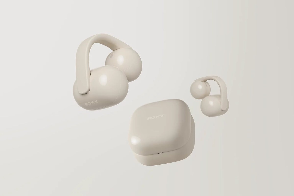 کیس شارژ و هدفون‌های سونی LinkBuds Clip در چهار رنگ مختلف