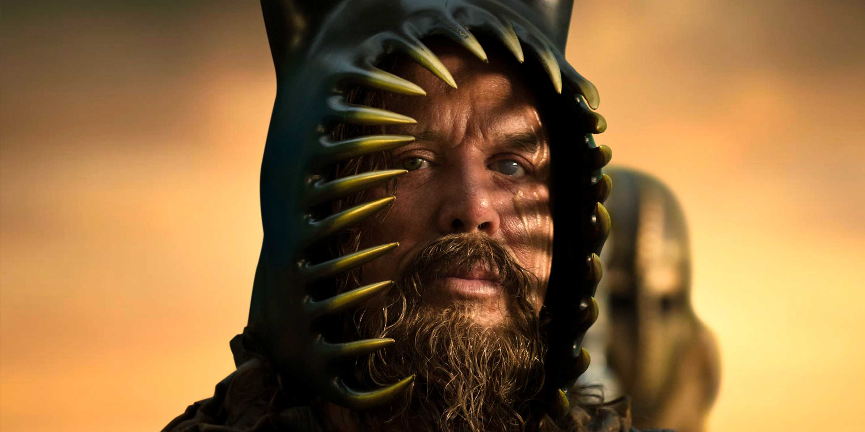 هنري کویل در نقش تسئوس در فيلم Immortals