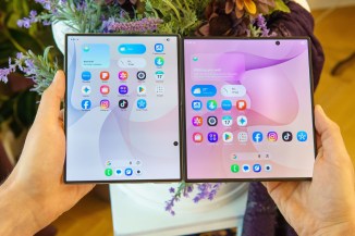 نگاهی به گلکسی Z Fold8 و Z Fold8 اولترا در دست