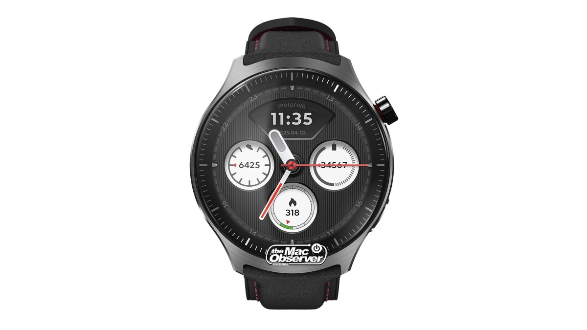نمای جلویی Motorola Watch Ultra روشن