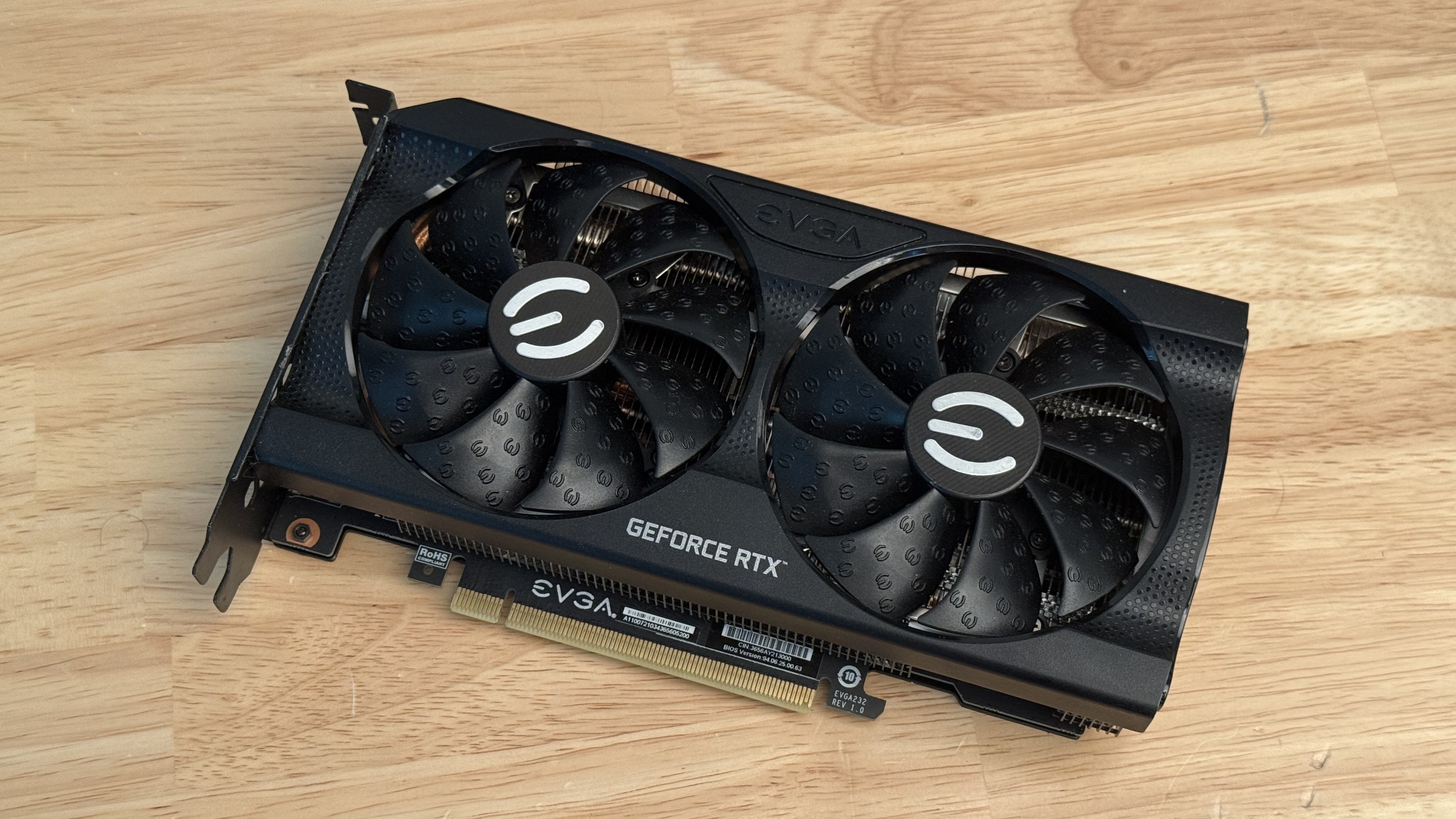 کارت گرافیک RTX 5090 در غرفه نمایشگاهی