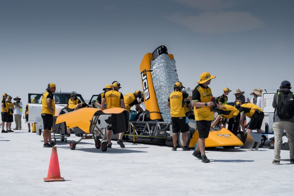 نمای نزدیک موتور هیدروژنی JCB Hydromax