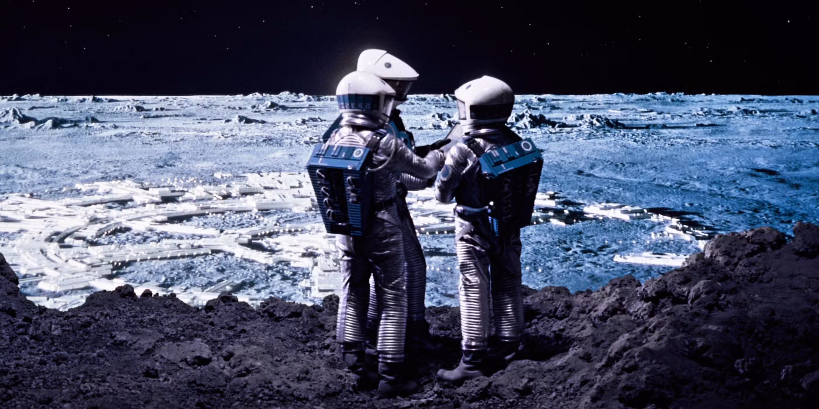 صحنه‌ای سورئال از بخش نهایی 2001: A Space Odyssey
