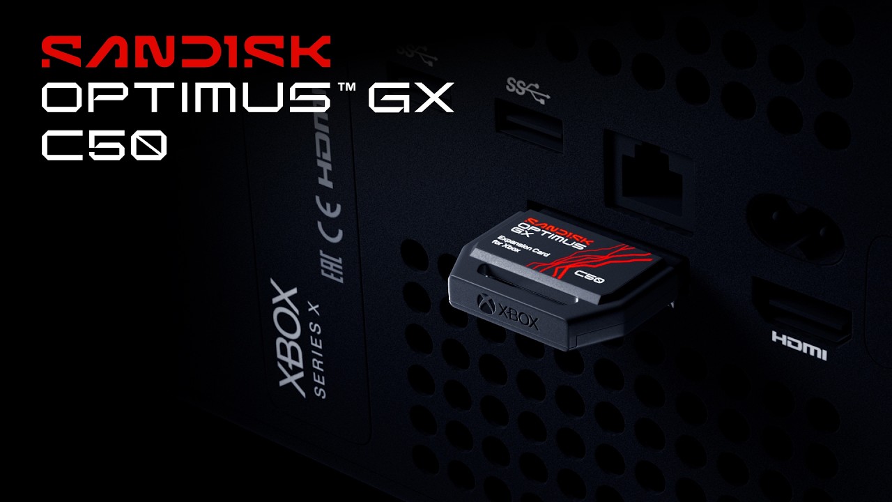 کارت توسعه SanDisk Optimus GX C50 کنار کنسول Xbox Series