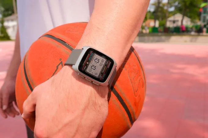 بندی رنگی و بدنه استیل Pebble Time 2