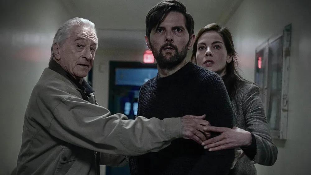صحنه‌ای از فیلم The Whisper Man با حضور آدام اسکات