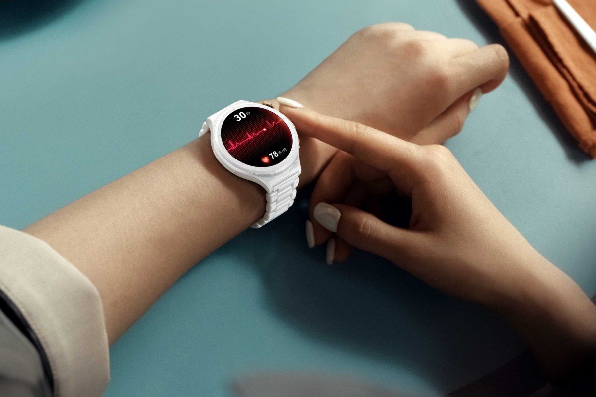 طراحی قاب تیتانیومی Watch 6 Pro