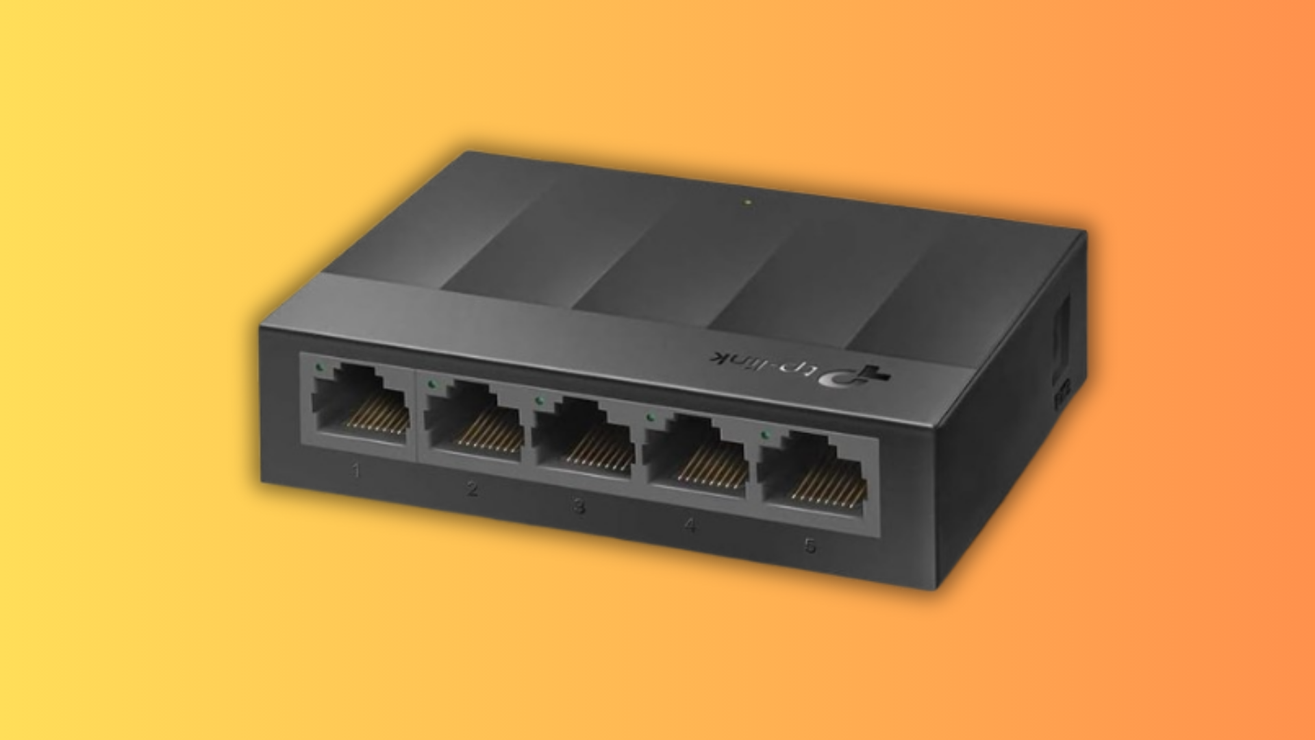 سوئیچ 5 پورت TP‑Link Litewave LS1005G در نمای کنار روتر