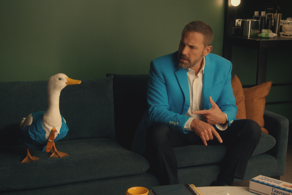 بن افلک در تبلیغ جدید Aflac همراه با اردک نمادین