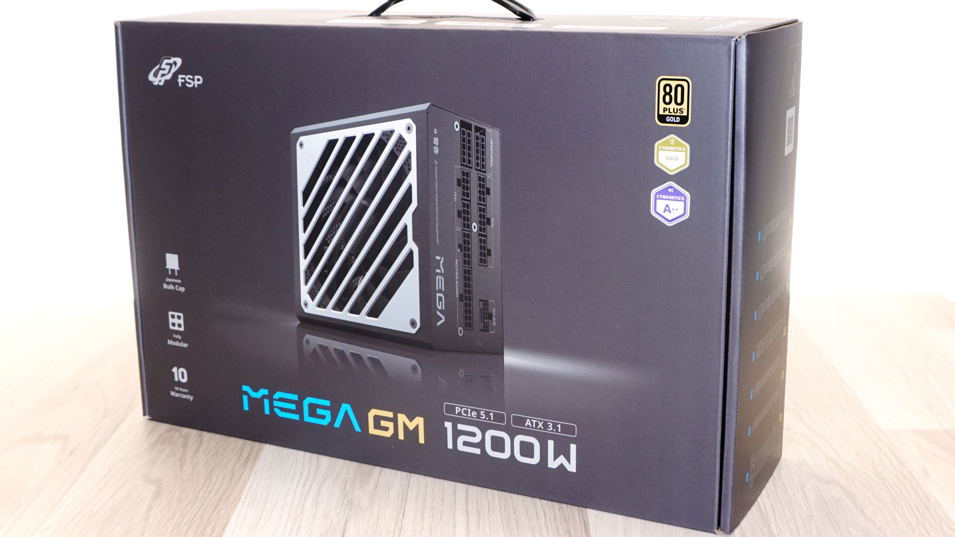 نمای پورت‌های ماژولار و کابل‌ها در FSP Mega GM 1200W
