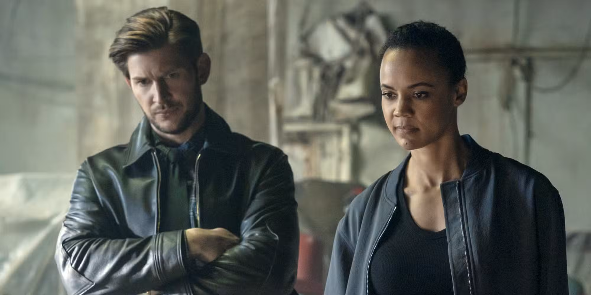 جاسپر جانز در نقش کینو در سریال نیگلی